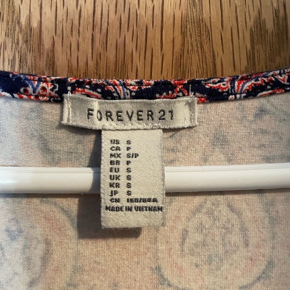 Summer dress from Forever 21 - Picture 2 of 2